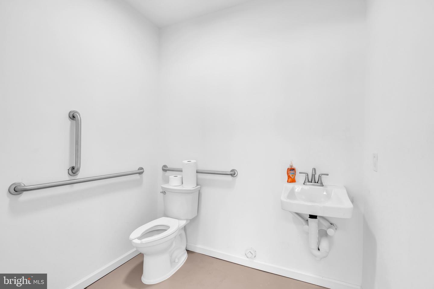 412 MADISON TRADE PLZ SE, LEESBURG, Virginia 20175, ,Land,For sale,412 MADISON TRADE PLZ SE,VALO2100232 MLS # VALO2100232