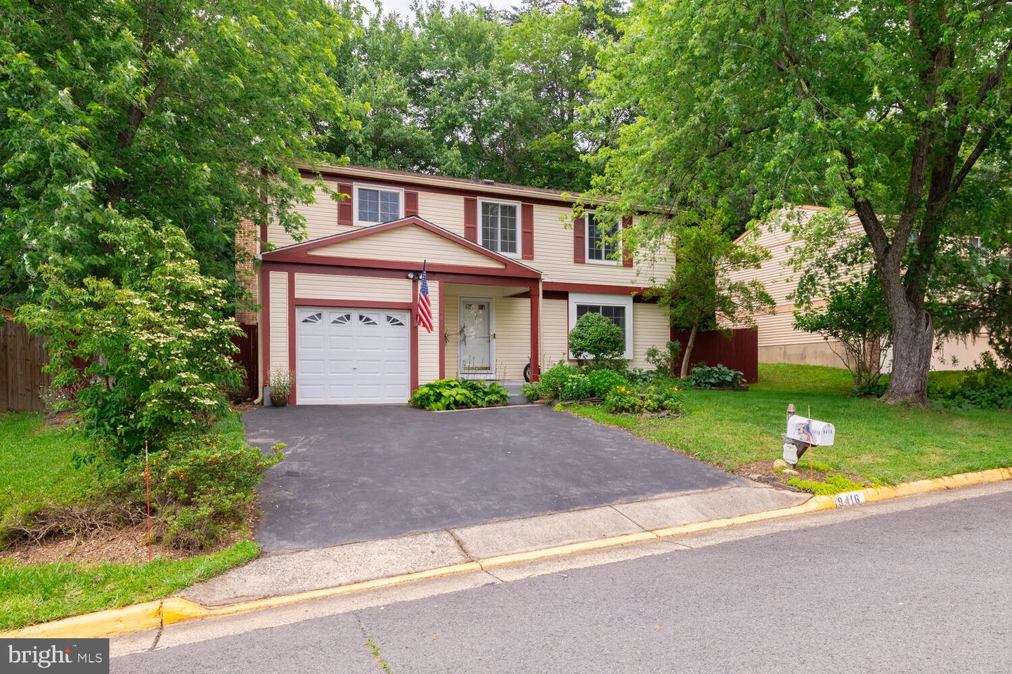 9416 MIRROR POND DR, FAIRFAX, Virginia 22032, 4 Bedrooms Bedrooms, ,2 BathroomsBathrooms,Residential,For sale,9416 MIRROR POND DR,VAFX2217474 MLS # VAFX2217474