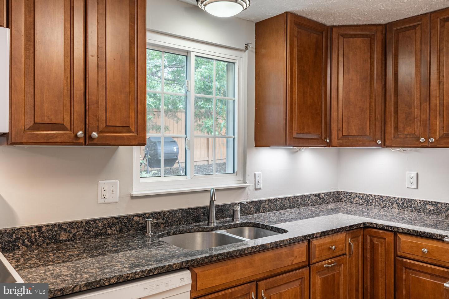 9416 MIRROR POND DR, FAIRFAX, Virginia 22032, 4 Bedrooms Bedrooms, ,2 BathroomsBathrooms,Residential,For sale,9416 MIRROR POND DR,VAFX2217474 MLS # VAFX2217474