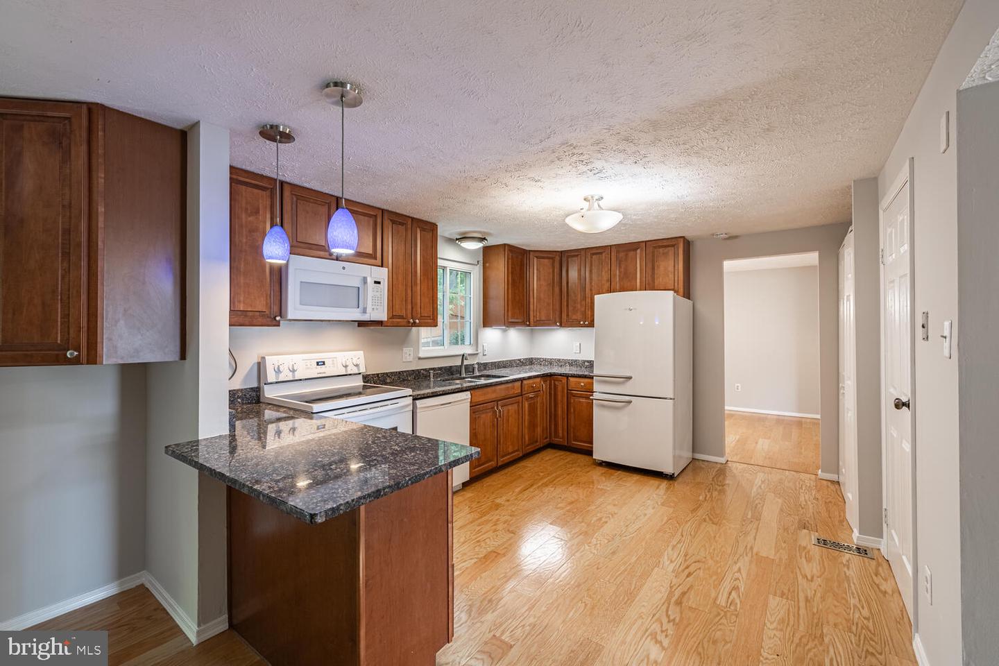 9416 MIRROR POND DR, FAIRFAX, Virginia 22032, 4 Bedrooms Bedrooms, ,2 BathroomsBathrooms,Residential,For sale,9416 MIRROR POND DR,VAFX2217474 MLS # VAFX2217474