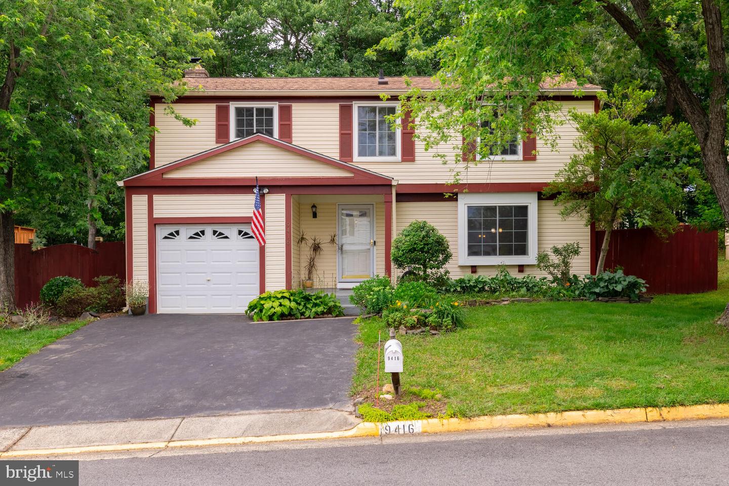 9416 MIRROR POND DR, FAIRFAX, Virginia 22032, 4 Bedrooms Bedrooms, ,2 BathroomsBathrooms,Residential,For sale,9416 MIRROR POND DR,VAFX2217474 MLS # VAFX2217474