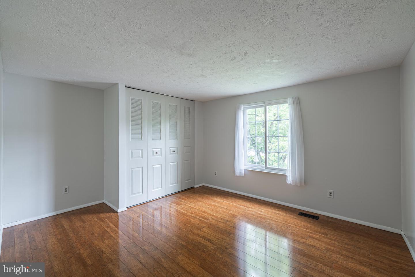 9416 MIRROR POND DR, FAIRFAX, Virginia 22032, 4 Bedrooms Bedrooms, ,2 BathroomsBathrooms,Residential,For sale,9416 MIRROR POND DR,VAFX2217474 MLS # VAFX2217474