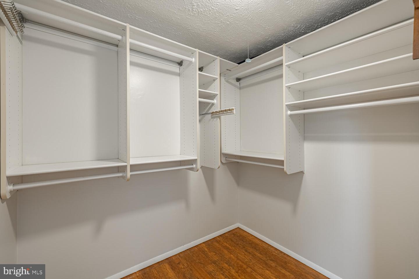 9416 MIRROR POND DR, FAIRFAX, Virginia 22032, 4 Bedrooms Bedrooms, ,2 BathroomsBathrooms,Residential,For sale,9416 MIRROR POND DR,VAFX2217474 MLS # VAFX2217474