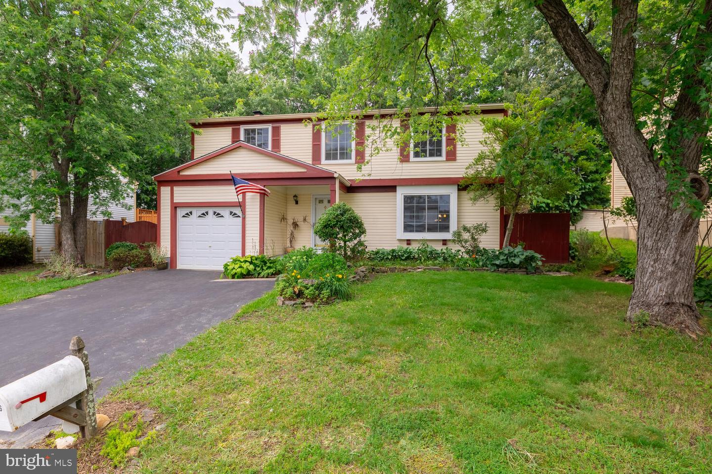 9416 MIRROR POND DR, FAIRFAX, Virginia 22032, 4 Bedrooms Bedrooms, ,2 BathroomsBathrooms,Residential,For sale,9416 MIRROR POND DR,VAFX2217474 MLS # VAFX2217474