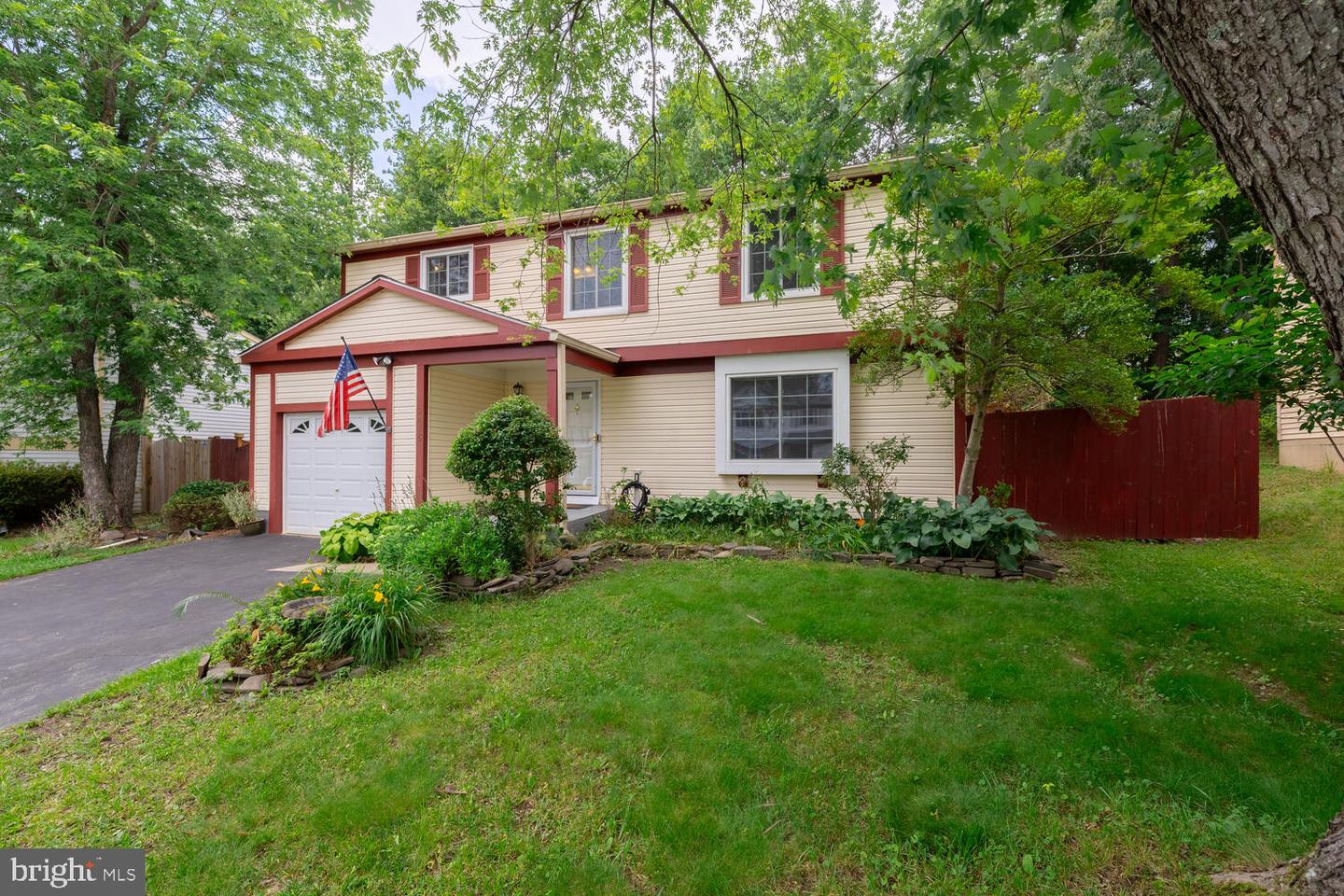 9416 MIRROR POND DR, FAIRFAX, Virginia 22032, 4 Bedrooms Bedrooms, ,2 BathroomsBathrooms,Residential,For sale,9416 MIRROR POND DR,VAFX2217474 MLS # VAFX2217474