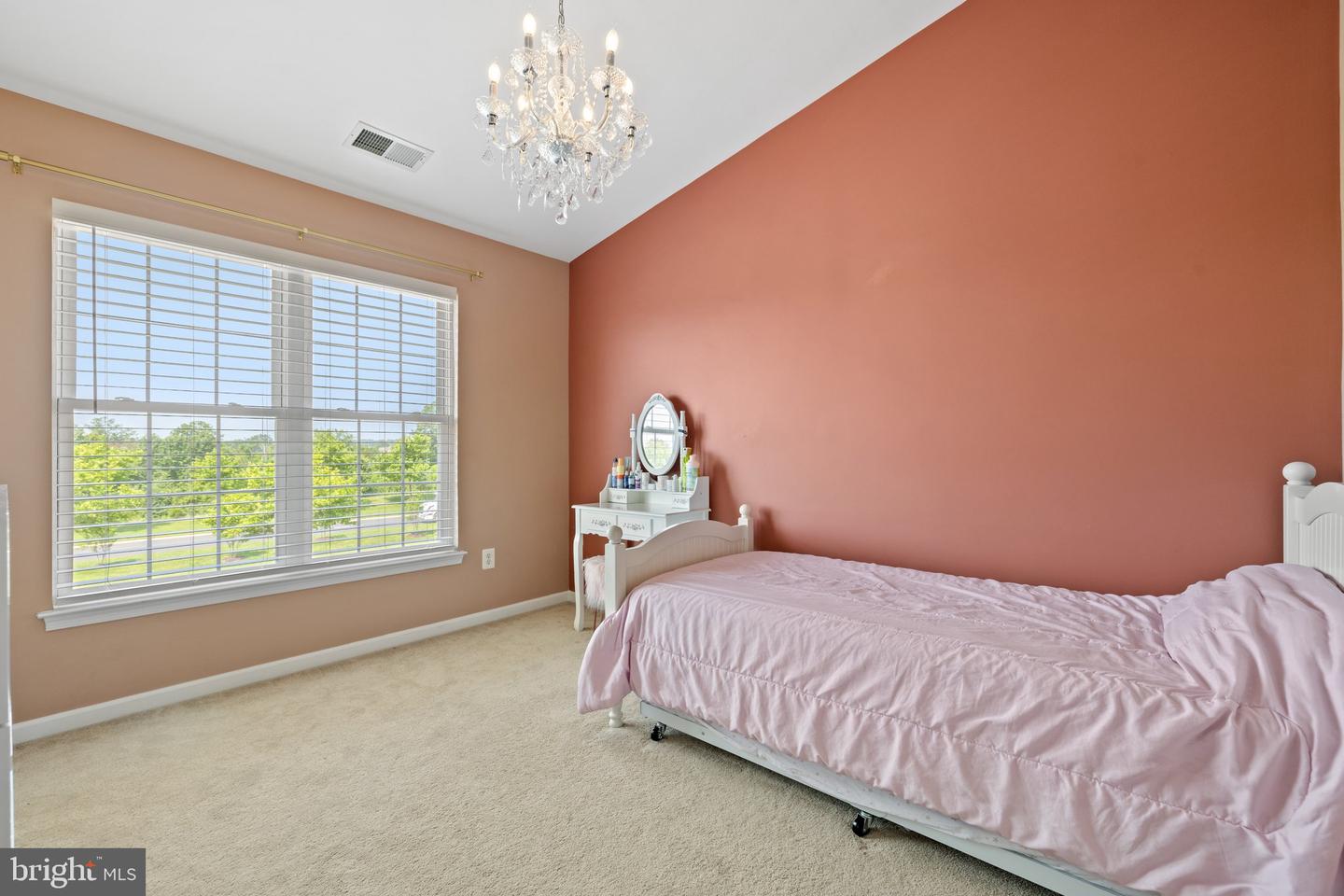 25236 WHIPPOORWILL TER, CHANTILLY, Virginia 20152, 3 Bedrooms Bedrooms, ,2 BathroomsBathrooms,Residential,For sale,25236 WHIPPOORWILL TER,VALO2089994 MLS # VALO2089994