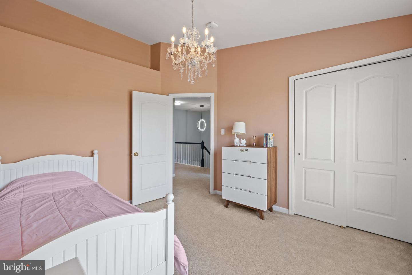 25236 WHIPPOORWILL TER, CHANTILLY, Virginia 20152, 3 Bedrooms Bedrooms, ,2 BathroomsBathrooms,Residential,For sale,25236 WHIPPOORWILL TER,VALO2089994 MLS # VALO2089994