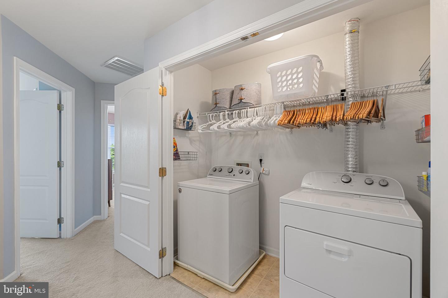 25236 WHIPPOORWILL TER, CHANTILLY, Virginia 20152, 3 Bedrooms Bedrooms, ,2 BathroomsBathrooms,Residential,For sale,25236 WHIPPOORWILL TER,VALO2089994 MLS # VALO2089994