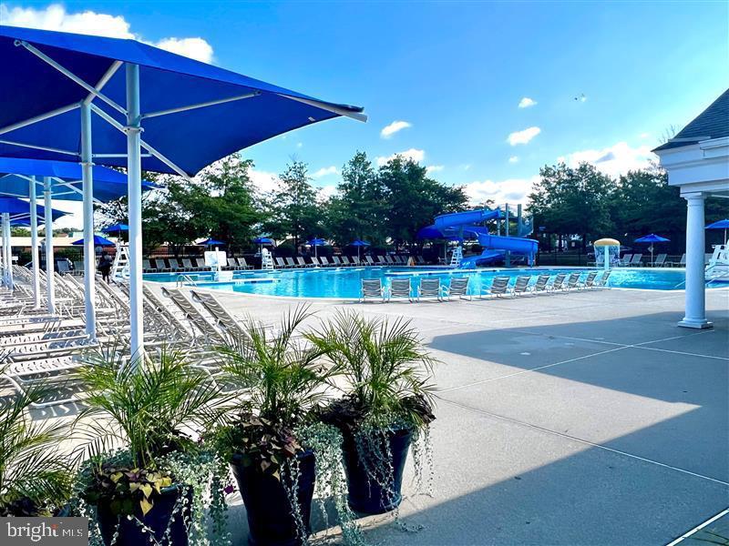 25236 WHIPPOORWILL TER, CHANTILLY, Virginia 20152, 3 Bedrooms Bedrooms, ,2 BathroomsBathrooms,Residential,For sale,25236 WHIPPOORWILL TER,VALO2089994 MLS # VALO2089994