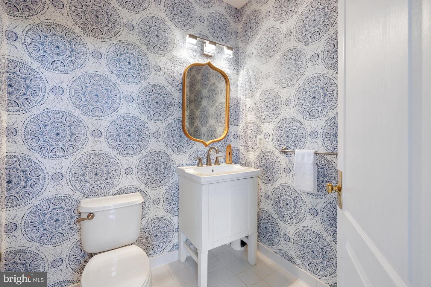 25236 WHIPPOORWILL TER, CHANTILLY, Virginia 20152, 3 Bedrooms Bedrooms, ,2 BathroomsBathrooms,Residential,For sale,25236 WHIPPOORWILL TER,VALO2089994 MLS # VALO2089994