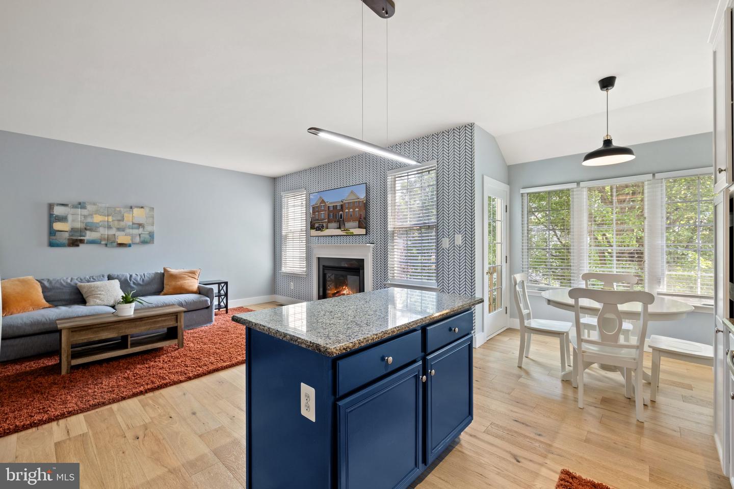 25236 WHIPPOORWILL TER, CHANTILLY, Virginia 20152, 3 Bedrooms Bedrooms, ,2 BathroomsBathrooms,Residential,For sale,25236 WHIPPOORWILL TER,VALO2089994 MLS # VALO2089994