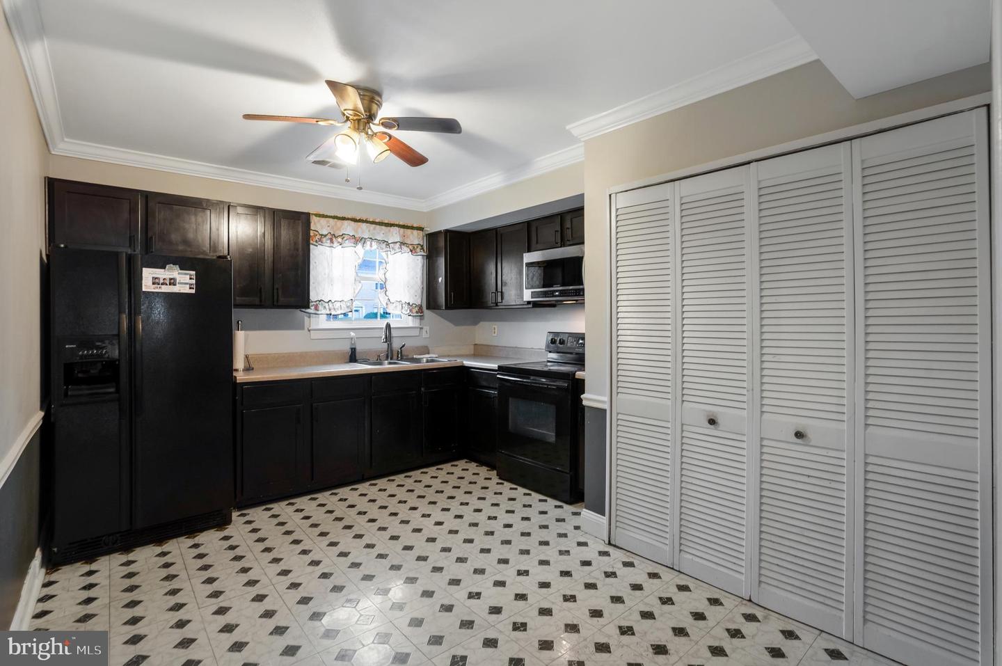 14761 TAMARACK PL, WOODBRIDGE, Virginia 22191, 3 Bedrooms Bedrooms, ,2 BathroomsBathrooms,Residential,For sale,14761 TAMARACK PL,VAPW2090192 MLS # VAPW2090192