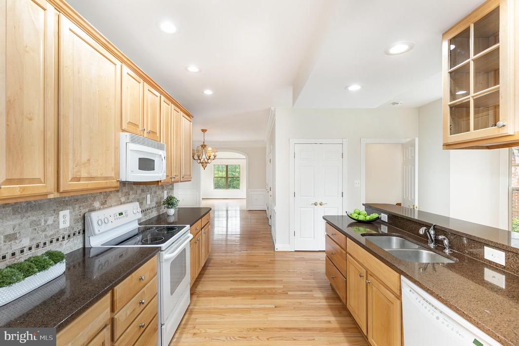 255 CARRIAGE CHASE CIR, WARRENTON, Virginia 20186, 4 Bedrooms Bedrooms, ,4 BathroomsBathrooms,Residential,255 CARRIAGE CHASE CIR,VAFQ2016728 MLS # VAFQ2016728