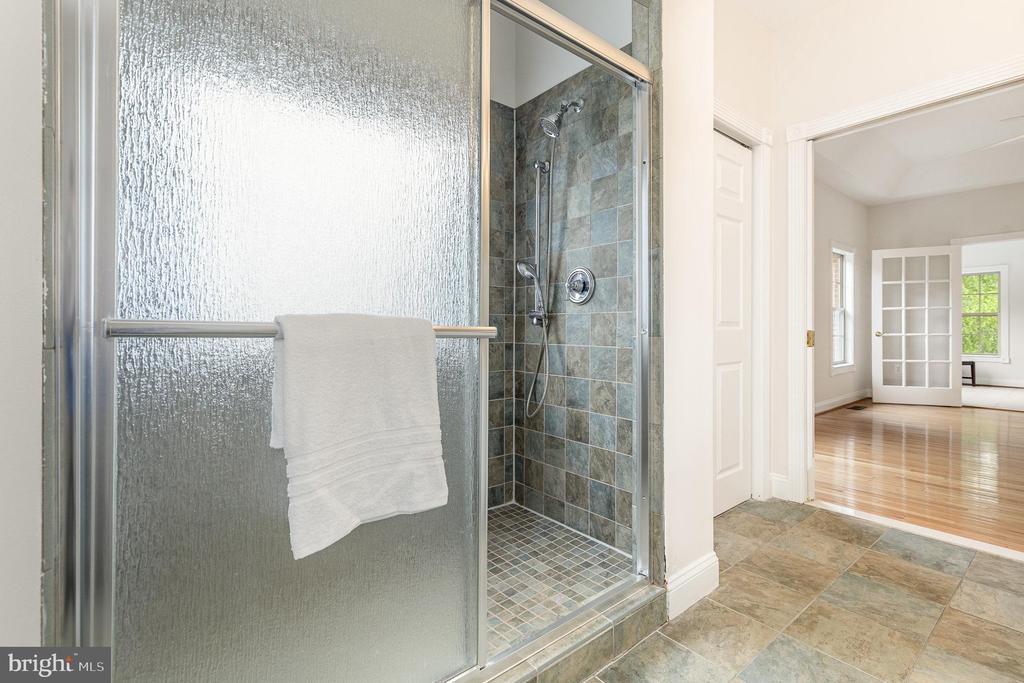 255 CARRIAGE CHASE CIR, WARRENTON, Virginia 20186, 4 Bedrooms Bedrooms, ,4 BathroomsBathrooms,Residential,255 CARRIAGE CHASE CIR,VAFQ2016728 MLS # VAFQ2016728