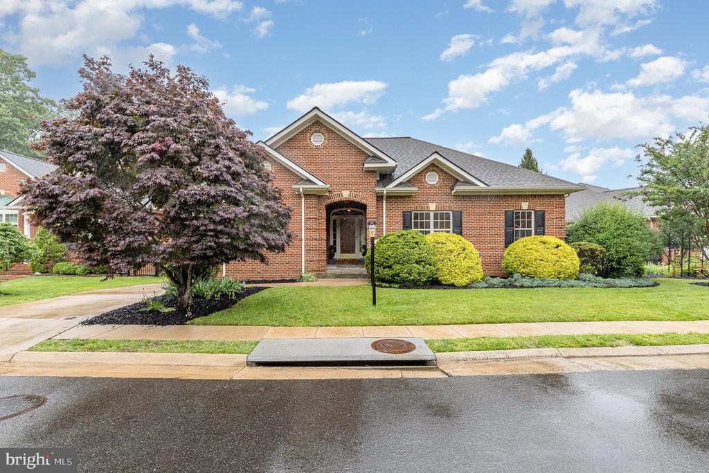 255 CARRIAGE CHASE CIR, WARRENTON, Virginia 20186, 4 Bedrooms Bedrooms, ,4 BathroomsBathrooms,Residential,255 CARRIAGE CHASE CIR,VAFQ2016728 MLS # VAFQ2016728