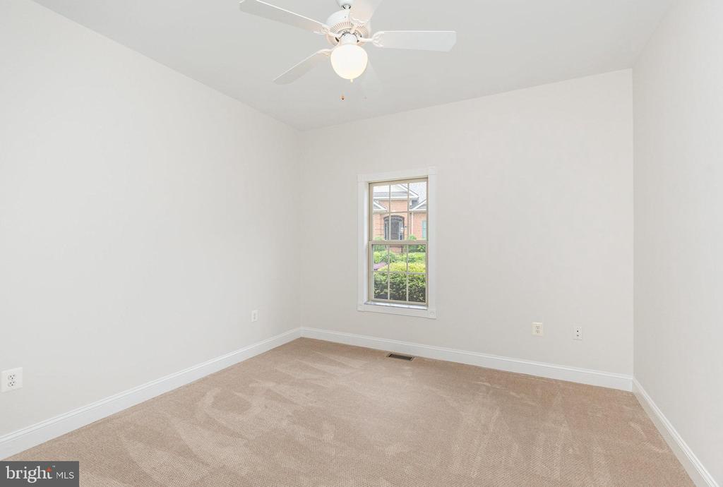 255 CARRIAGE CHASE CIR, WARRENTON, Virginia 20186, 4 Bedrooms Bedrooms, ,4 BathroomsBathrooms,Residential,255 CARRIAGE CHASE CIR,VAFQ2016728 MLS # VAFQ2016728