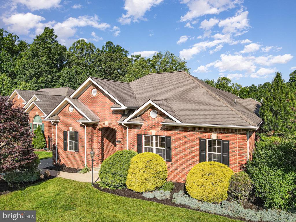 255 CARRIAGE CHASE CIR, WARRENTON, Virginia 20186, 4 Bedrooms Bedrooms, ,4 BathroomsBathrooms,Residential,255 CARRIAGE CHASE CIR,VAFQ2016728 MLS # VAFQ2016728