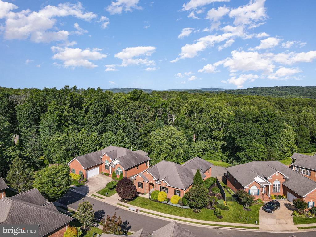 255 CARRIAGE CHASE CIR, WARRENTON, Virginia 20186, 4 Bedrooms Bedrooms, ,4 BathroomsBathrooms,Residential,255 CARRIAGE CHASE CIR,VAFQ2016728 MLS # VAFQ2016728