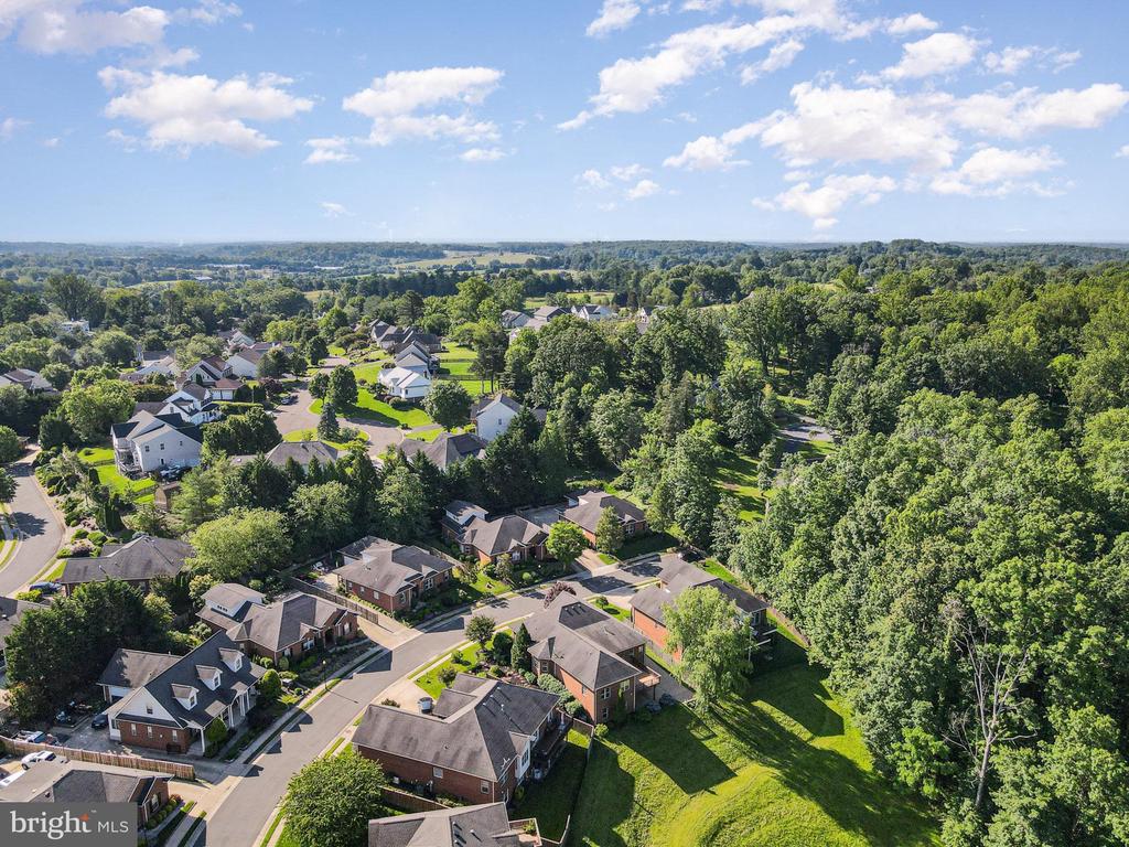 255 CARRIAGE CHASE CIR, WARRENTON, Virginia 20186, 4 Bedrooms Bedrooms, ,4 BathroomsBathrooms,Residential,255 CARRIAGE CHASE CIR,VAFQ2016728 MLS # VAFQ2016728