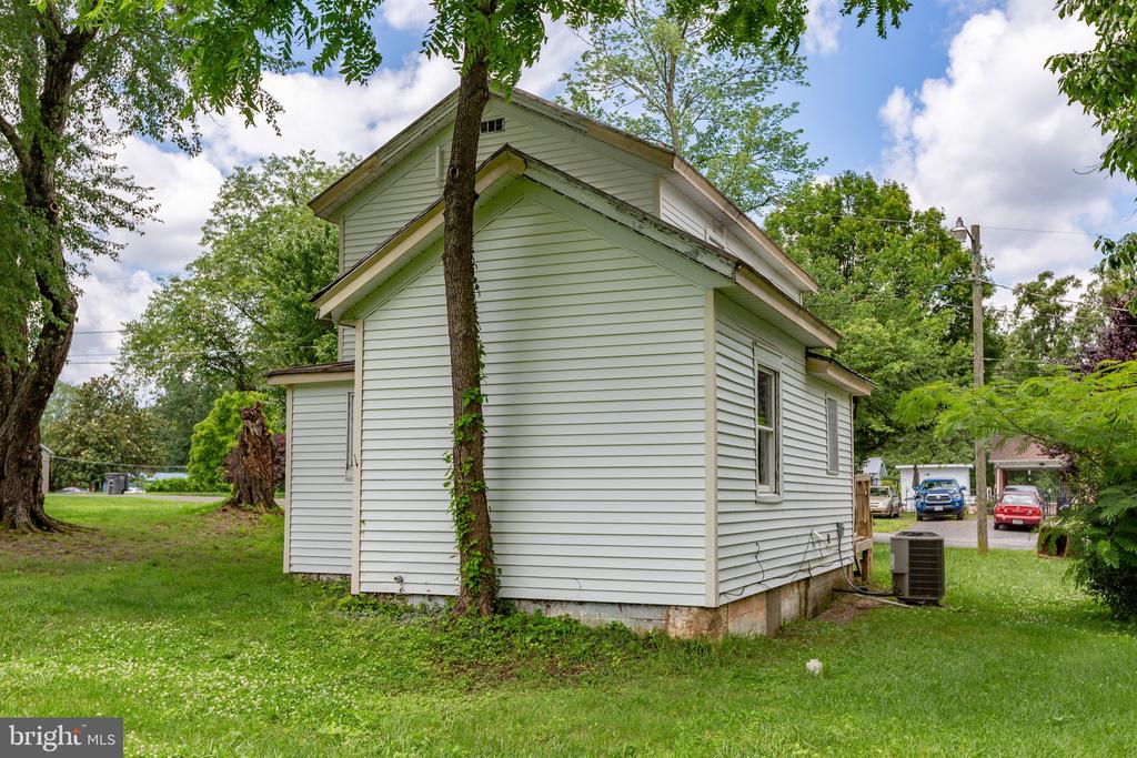 308 VIRGINIA AVE, MINERAL, Virginia 23117, 3 Bedrooms Bedrooms, ,2 BathroomsBathrooms,Residential,308 VIRGINIA AVE,VALA2008094 MLS # VALA2008094