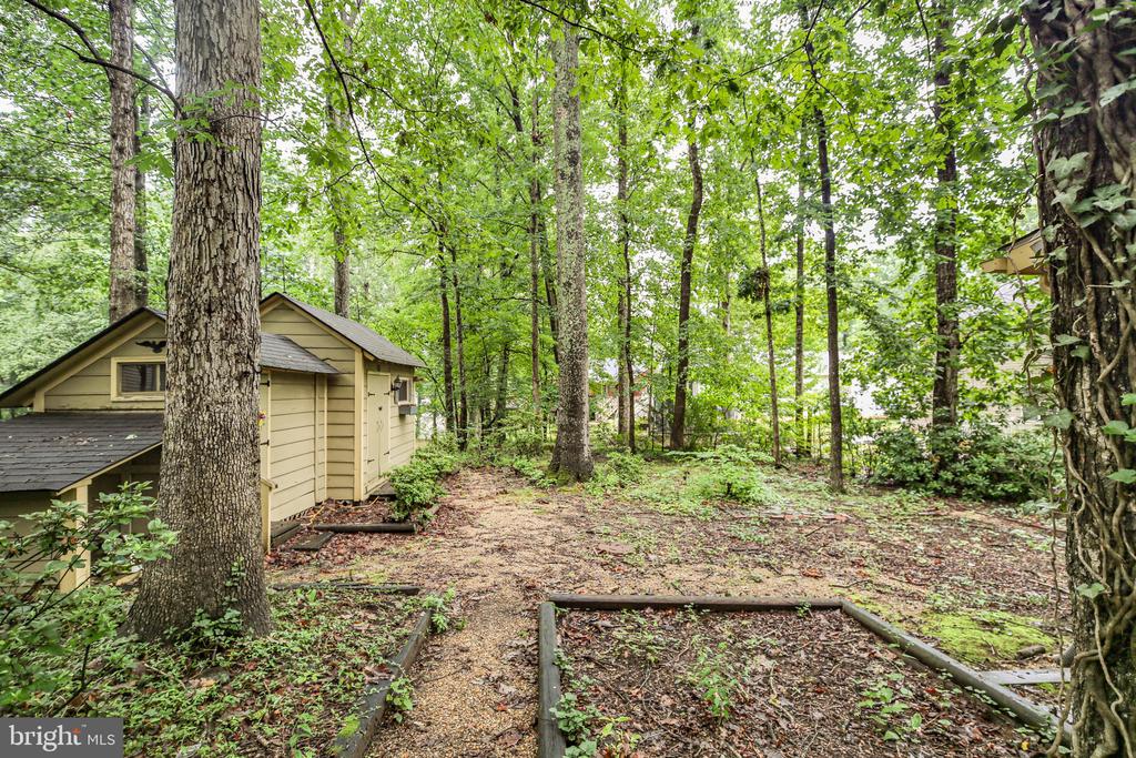 102 EAGLE CT, LOCUST GROVE, Virginia 22508, 4 Bedrooms Bedrooms, ,2 BathroomsBathrooms,Residential,102 EAGLE CT,VAOR2009958 MLS # VAOR2009958
