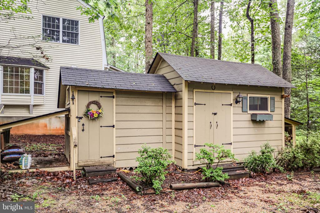 102 EAGLE CT, LOCUST GROVE, Virginia 22508, 4 Bedrooms Bedrooms, ,2 BathroomsBathrooms,Residential,102 EAGLE CT,VAOR2009958 MLS # VAOR2009958