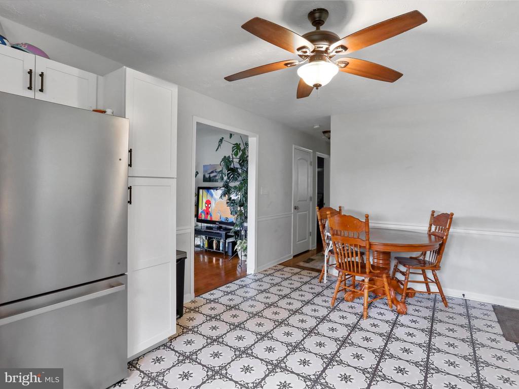 37 HEADWATERS RD, CHESTER GAP, Virginia, 5 Bedrooms Bedrooms, ,4 BathroomsBathrooms,Residential,37 HEADWATERS RD,VARP2002142 MLS # VARP2002142