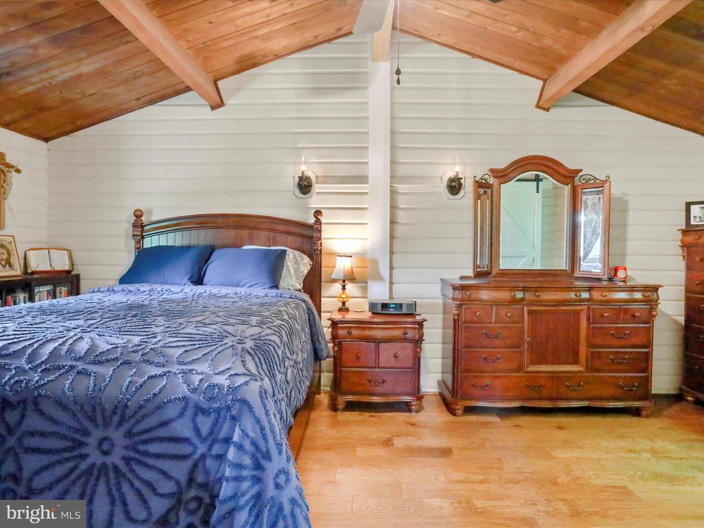 37 HEADWATERS RD, CHESTER GAP, Virginia, 5 Bedrooms Bedrooms, ,4 BathroomsBathrooms,Residential,37 HEADWATERS RD,VARP2002142 MLS # VARP2002142