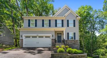 102 INDIAN HILLS RD, LOCUST GROVE, Virginia 22508, 5 Bedrooms Bedrooms, ,2 BathroomsBathrooms,Residential,102 INDIAN HILLS RD,VAOR2010008 MLS # VAOR2010008