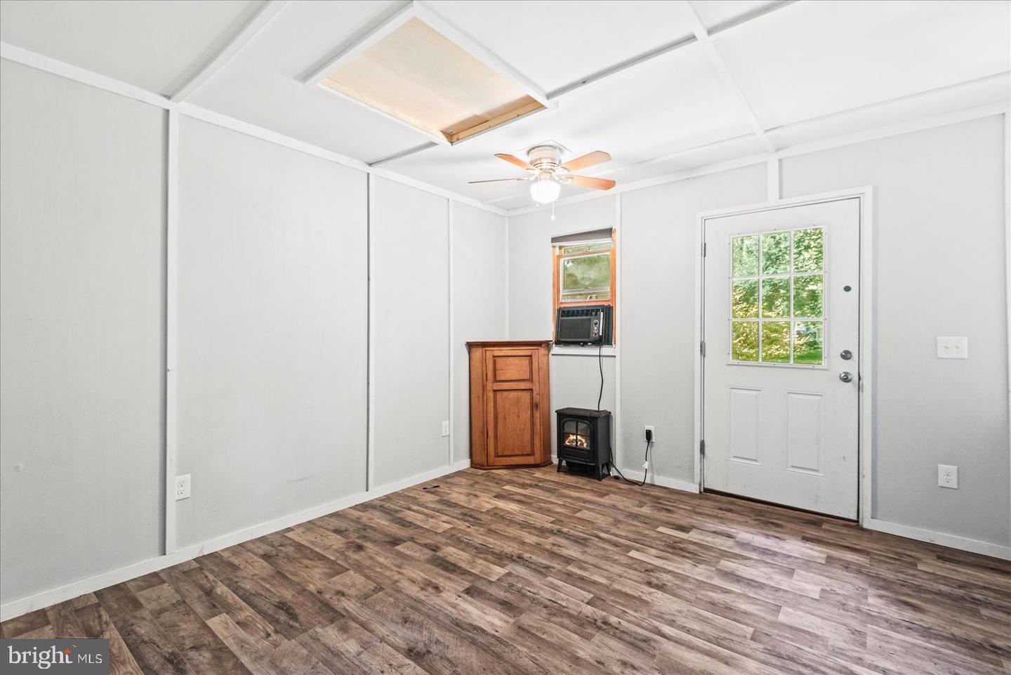 11311 CROWN CT, FREDERICKSBURG, Virginia 22407, 4 Bedrooms Bedrooms, ,2 BathroomsBathrooms,Residential,For sale,11311 CROWN CT,VASP2032054 MLS # VASP2032054