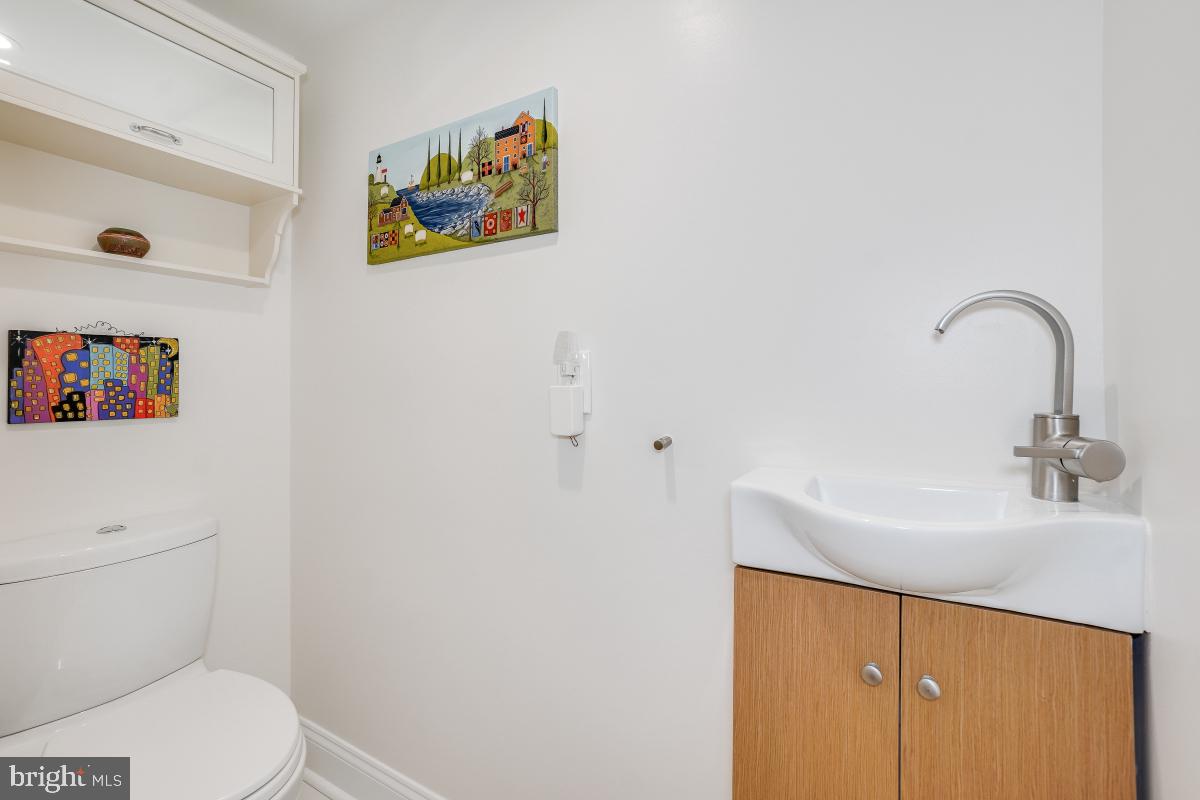 1809 12TH ST NW, WASHINGTON, District Of Columbia 20009, 4 Bedrooms Bedrooms, ,3 BathroomsBathrooms,Residential,For sale,1809 12TH ST NW,DCDC2194686 MLS # DCDC2194686