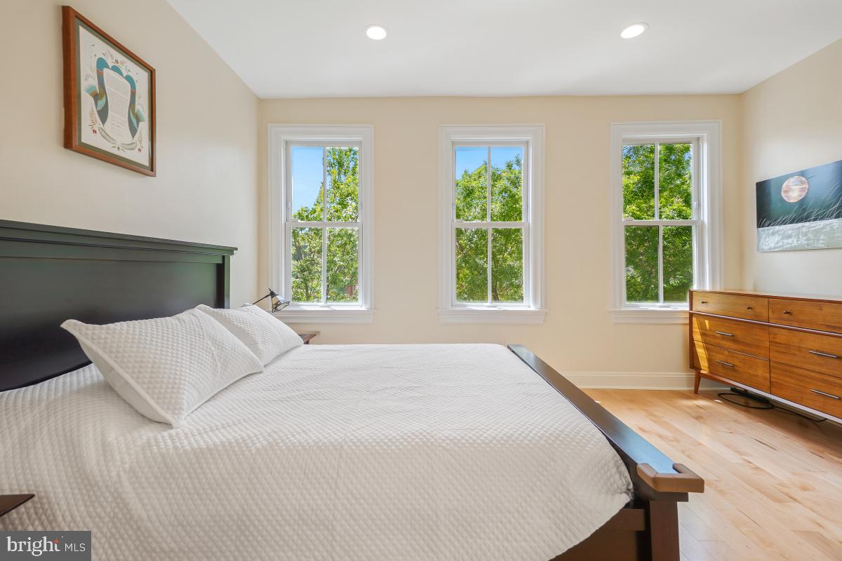 1809 12TH ST NW, WASHINGTON, District Of Columbia 20009, 4 Bedrooms Bedrooms, ,3 BathroomsBathrooms,Residential,For sale,1809 12TH ST NW,DCDC2194686 MLS # DCDC2194686