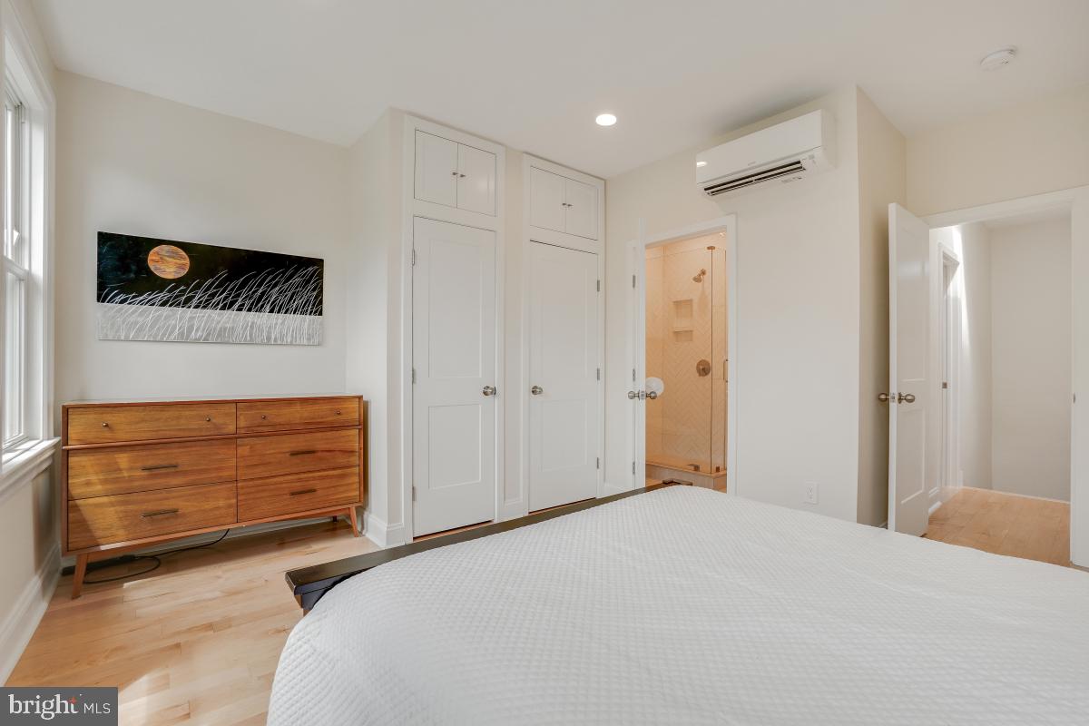 1809 12TH ST NW, WASHINGTON, District Of Columbia 20009, 4 Bedrooms Bedrooms, ,3 BathroomsBathrooms,Residential,For sale,1809 12TH ST NW,DCDC2194686 MLS # DCDC2194686