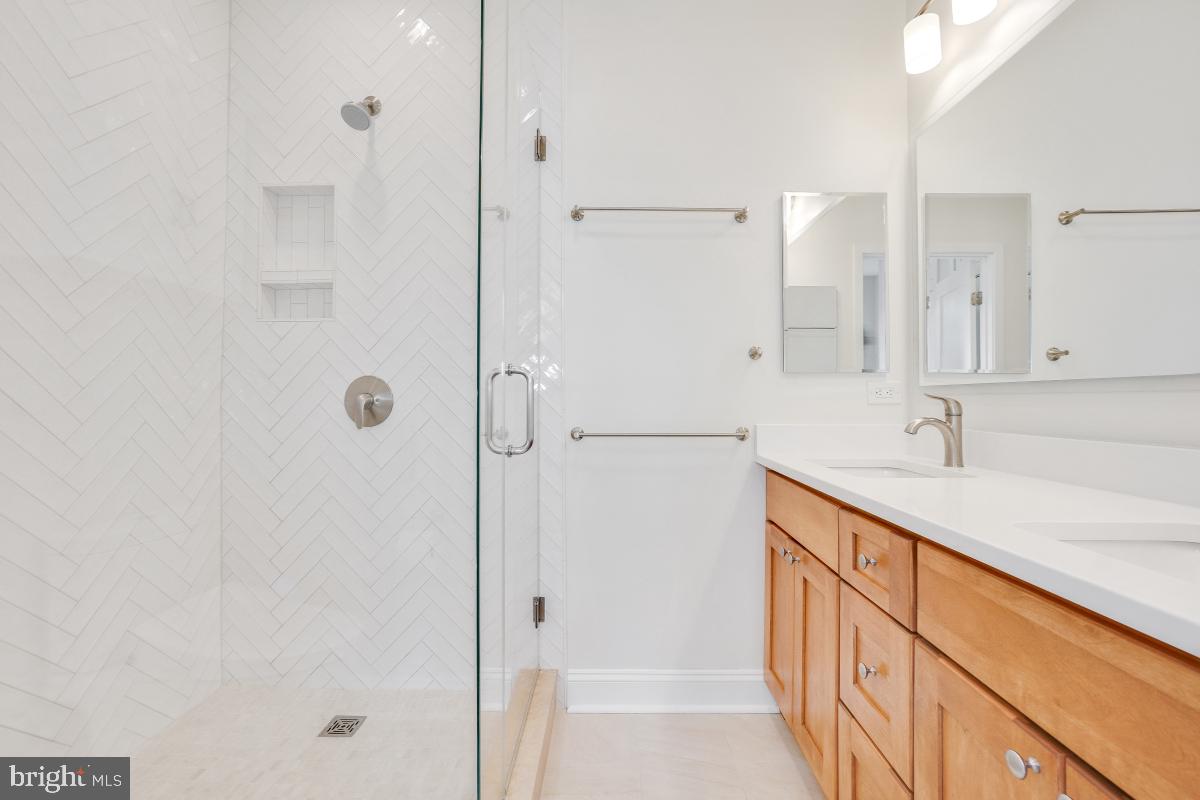 1809 12TH ST NW, WASHINGTON, District Of Columbia 20009, 4 Bedrooms Bedrooms, ,3 BathroomsBathrooms,Residential,For sale,1809 12TH ST NW,DCDC2194686 MLS # DCDC2194686