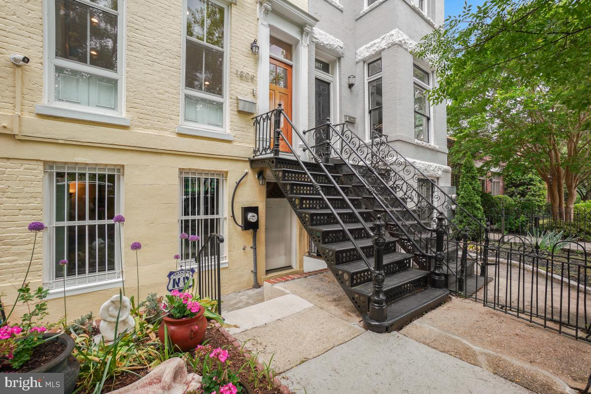 1809 12TH ST NW, WASHINGTON, District Of Columbia 20009, 4 Bedrooms Bedrooms, ,3 BathroomsBathrooms,Residential,For sale,1809 12TH ST NW,DCDC2194686 MLS # DCDC2194686