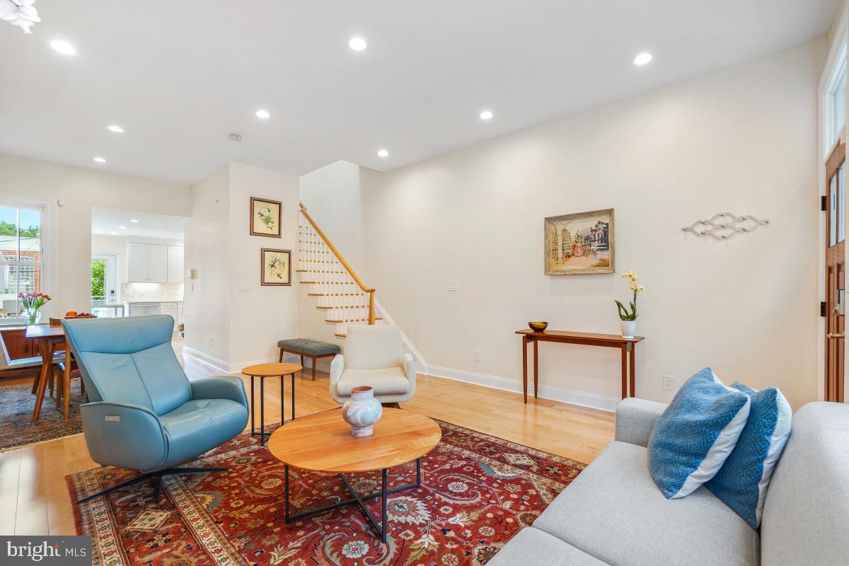 1809 12TH ST NW, WASHINGTON, District Of Columbia 20009, 4 Bedrooms Bedrooms, ,3 BathroomsBathrooms,Residential,For sale,1809 12TH ST NW,DCDC2194686 MLS # DCDC2194686