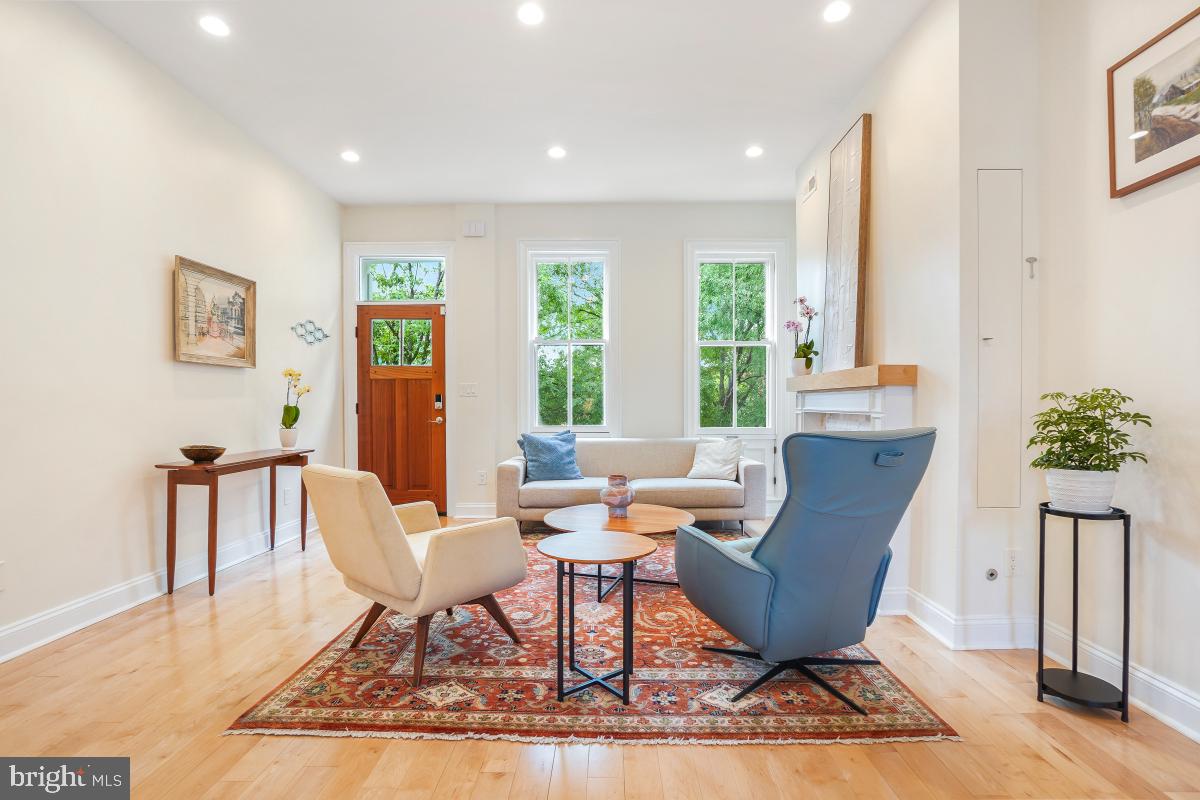 1809 12TH ST NW, WASHINGTON, District Of Columbia 20009, 4 Bedrooms Bedrooms, ,3 BathroomsBathrooms,Residential,For sale,1809 12TH ST NW,DCDC2194686 MLS # DCDC2194686