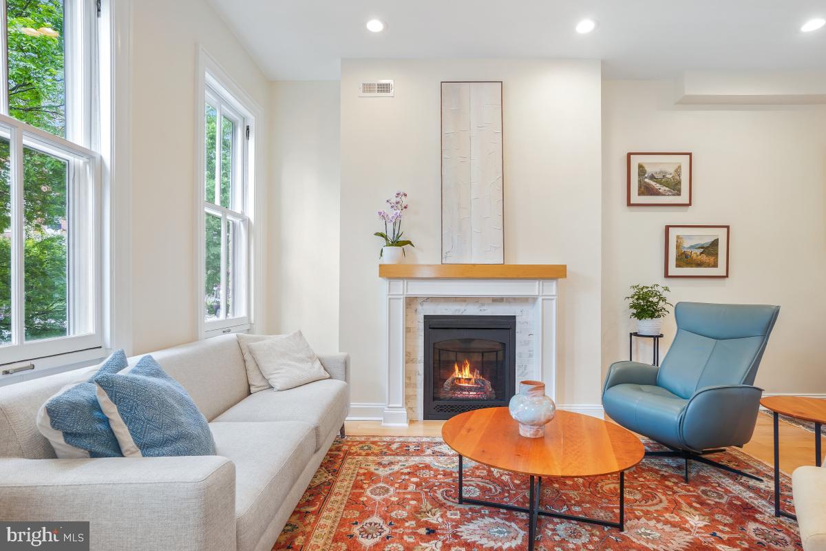 1809 12TH ST NW, WASHINGTON, District Of Columbia 20009, 4 Bedrooms Bedrooms, ,3 BathroomsBathrooms,Residential,For sale,1809 12TH ST NW,DCDC2194686 MLS # DCDC2194686