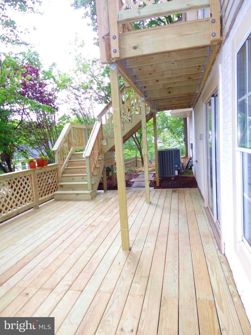 30125 MERCHANT CT, GREAT FALLS, Virginia 22066, 4 Bedrooms Bedrooms, ,2 BathroomsBathrooms,Residential,For sale,30125 MERCHANT CT,VALO2093816 MLS # VALO2093816