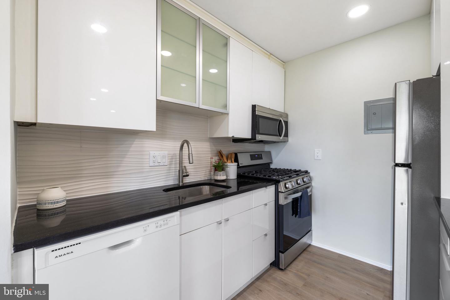 8000 LE HAVRE PL #16, FALLS CHURCH, Virginia 22042, 1 Bedroom Bedrooms, ,1 BathroomBathrooms,Residential,For sale,8000 LE HAVRE PL #16,VAFX2235070 MLS # VAFX2235070