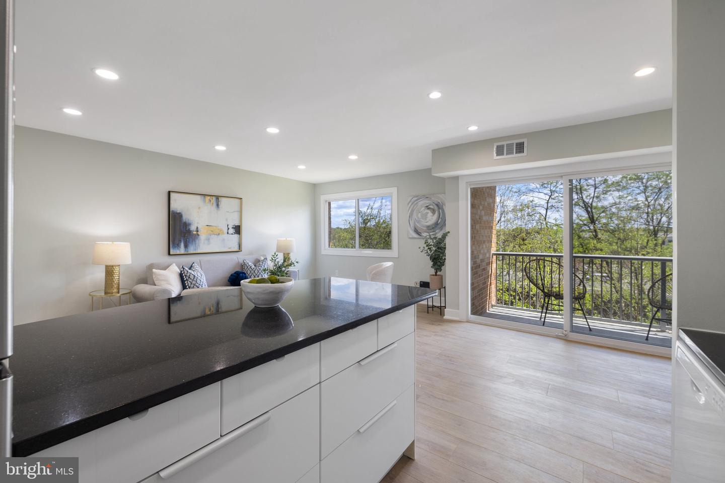 8000 LE HAVRE PL #16, FALLS CHURCH, Virginia 22042, 1 Bedroom Bedrooms, ,1 BathroomBathrooms,Residential,For sale,8000 LE HAVRE PL #16,VAFX2235070 MLS # VAFX2235070