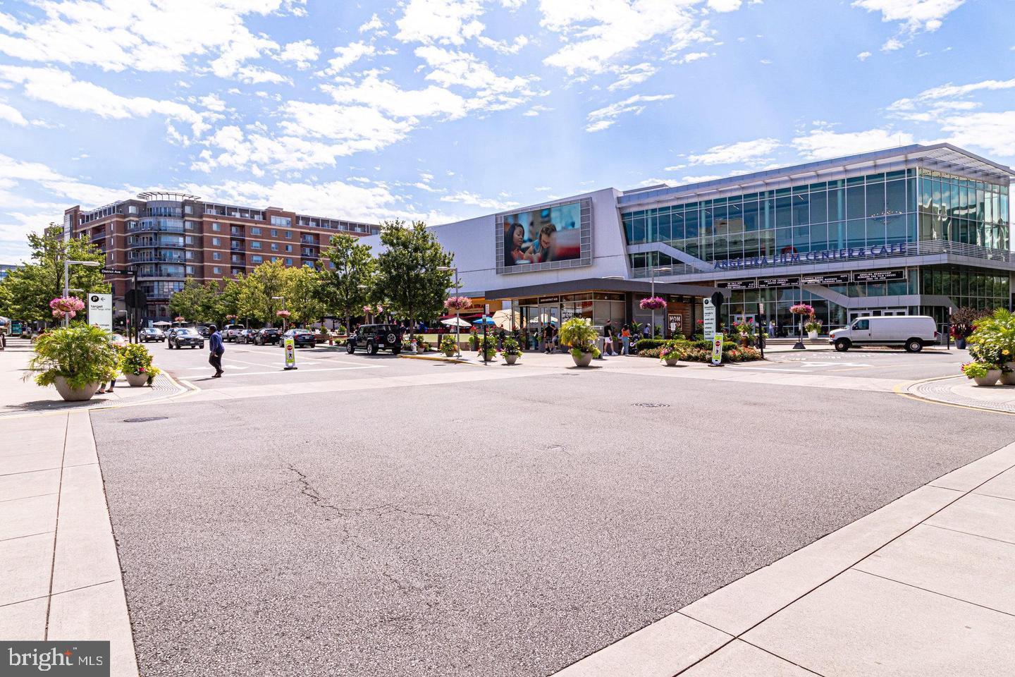 8000 LE HAVRE PL #16, FALLS CHURCH, Virginia 22042, 1 Bedroom Bedrooms, ,1 BathroomBathrooms,Residential,For sale,8000 LE HAVRE PL #16,VAFX2235070 MLS # VAFX2235070