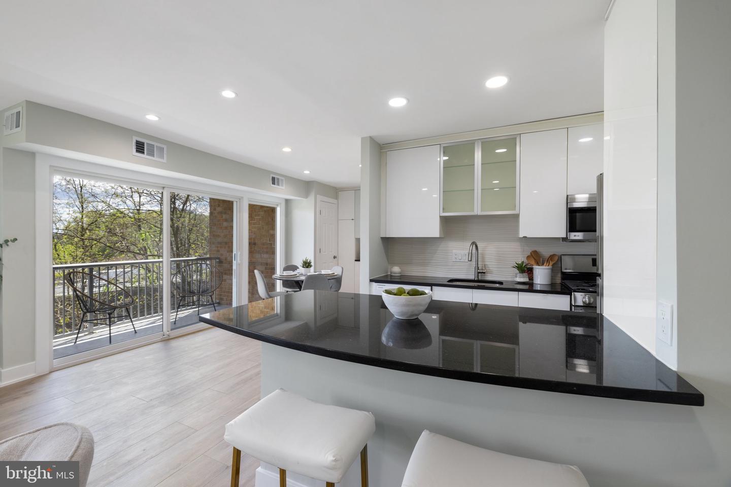 8000 LE HAVRE PL #16, FALLS CHURCH, Virginia 22042, 1 Bedroom Bedrooms, ,1 BathroomBathrooms,Residential,For sale,8000 LE HAVRE PL #16,VAFX2235070 MLS # VAFX2235070