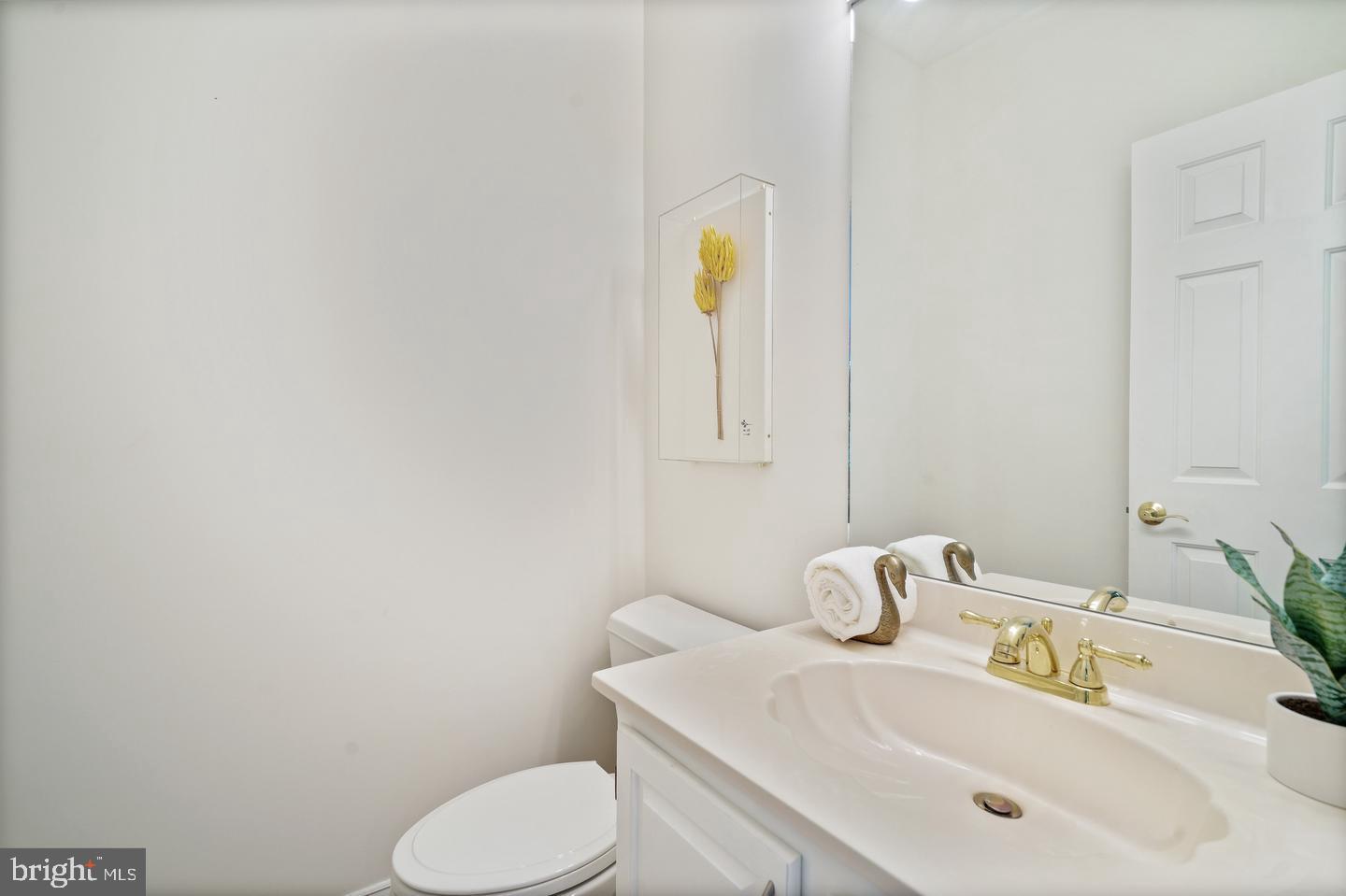 4427 BROOKSIDE DR, ALEXANDRIA, Virginia 22312, 5 Bedrooms Bedrooms, ,3 BathroomsBathrooms,Residential,For sale,4427 BROOKSIDE DR,VAFX2235446 MLS # VAFX2235446