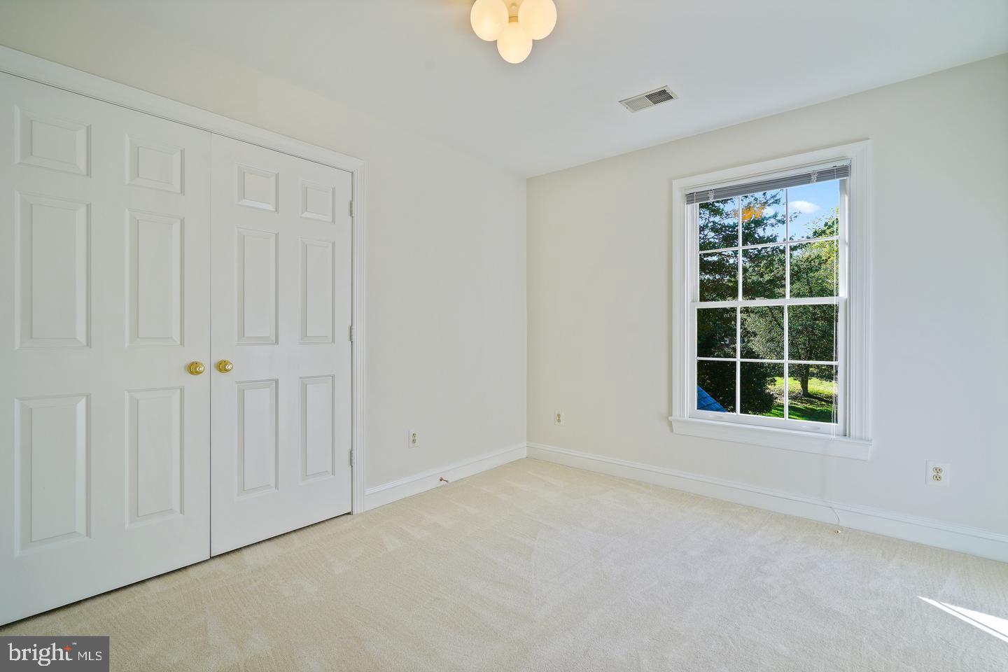 4427 BROOKSIDE DR, ALEXANDRIA, Virginia 22312, 5 Bedrooms Bedrooms, ,3 BathroomsBathrooms,Residential,For sale,4427 BROOKSIDE DR,VAFX2235446 MLS # VAFX2235446