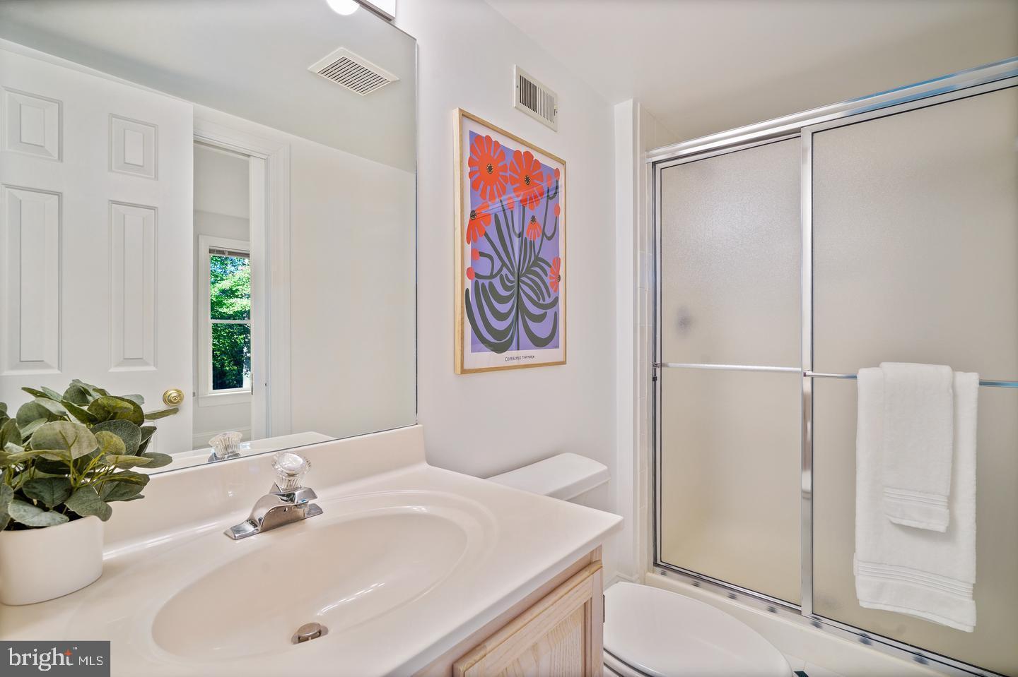 4427 BROOKSIDE DR, ALEXANDRIA, Virginia 22312, 5 Bedrooms Bedrooms, ,3 BathroomsBathrooms,Residential,For sale,4427 BROOKSIDE DR,VAFX2235446 MLS # VAFX2235446