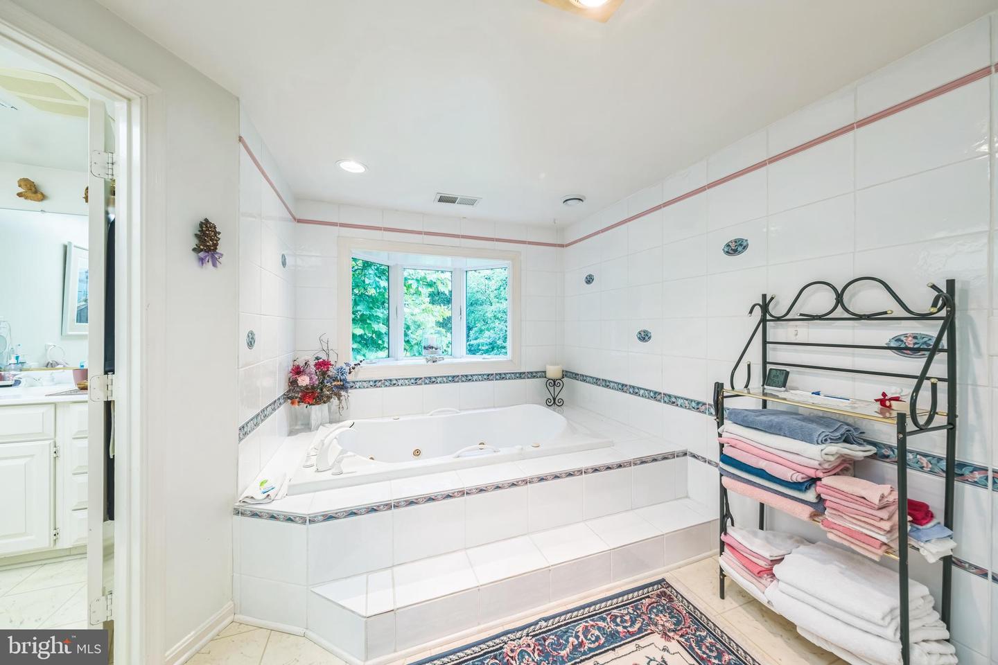 3806 BENT BRANCH RD, FALLS CHURCH, Virginia 22041, 4 Bedrooms Bedrooms, ,2 BathroomsBathrooms,Residential,For sale,3806 BENT BRANCH RD,VAFX2236088 MLS # VAFX2236088