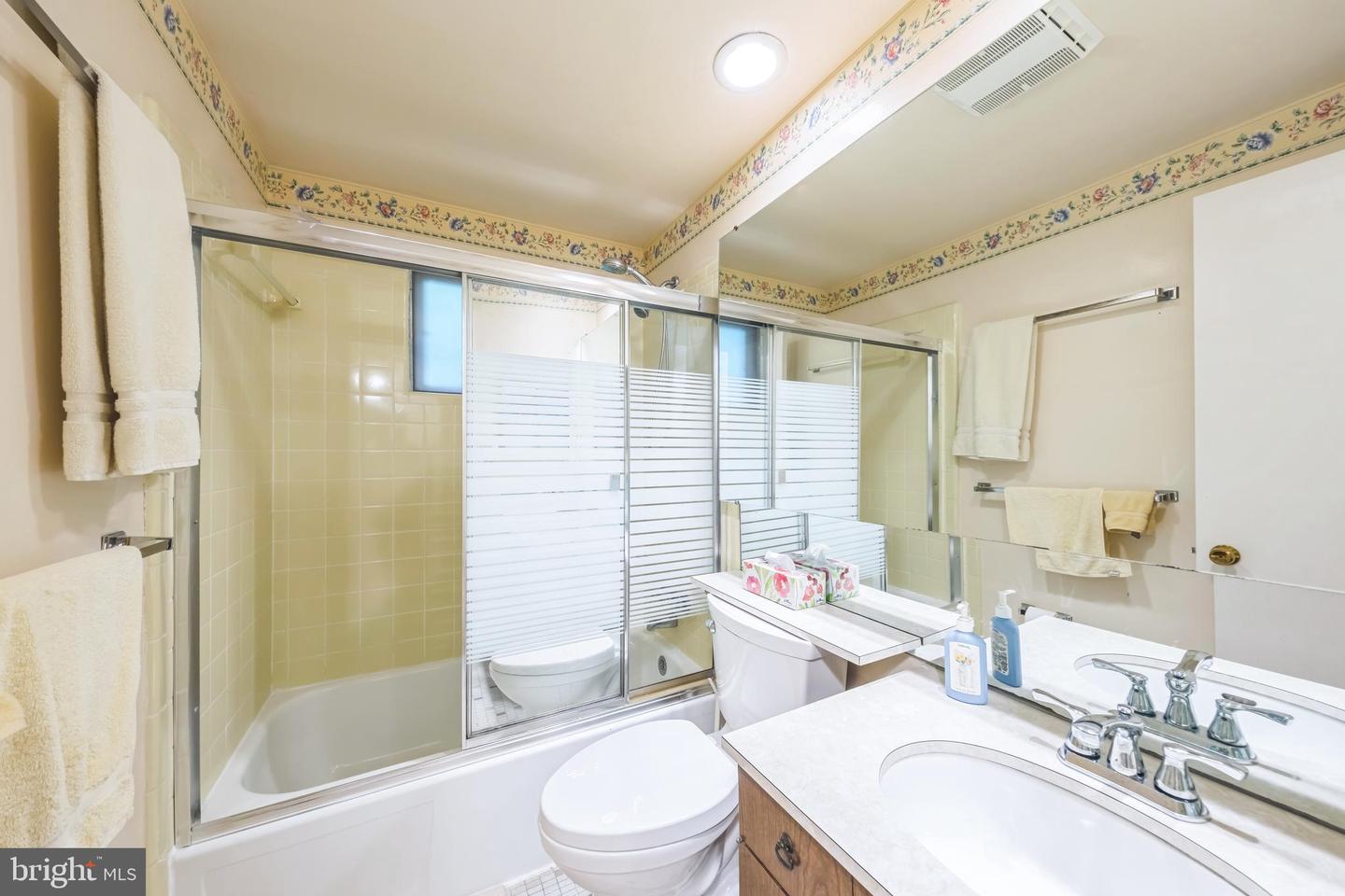 3806 BENT BRANCH RD, FALLS CHURCH, Virginia 22041, 4 Bedrooms Bedrooms, ,2 BathroomsBathrooms,Residential,For sale,3806 BENT BRANCH RD,VAFX2236088 MLS # VAFX2236088