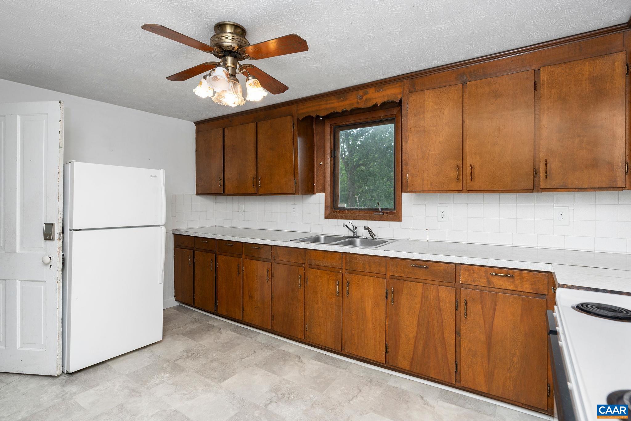 1795 NEW HOPE AND CRIMORA RD, CRIMORA, Virginia 24431, 4 Bedrooms Bedrooms, ,1 BathroomBathrooms,Residential,1795 NEW HOPE AND CRIMORA RD,665904 MLS # 665904
