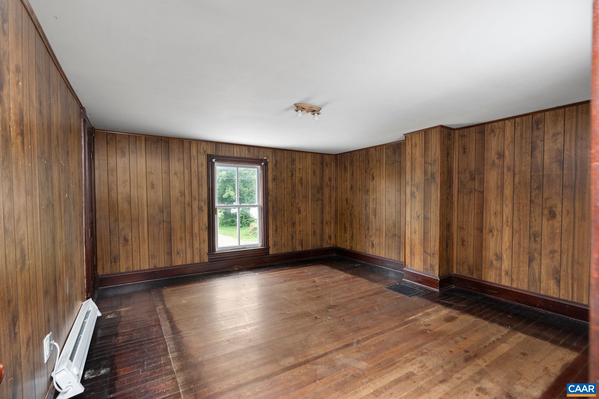 1795 NEW HOPE AND CRIMORA RD, CRIMORA, Virginia 24431, 4 Bedrooms Bedrooms, ,1 BathroomBathrooms,Residential,1795 NEW HOPE AND CRIMORA RD,665904 MLS # 665904